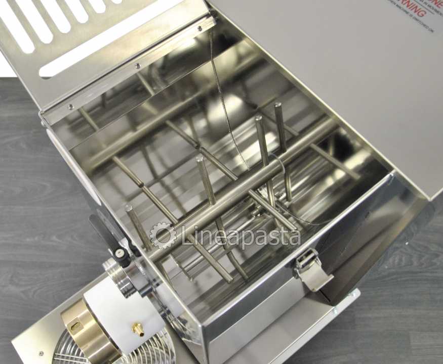 Eco- Friendly Manual Operated Italian Pasta Machine Cavatelli