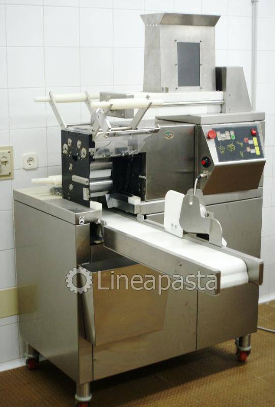 Cappelletti machines simple sheet - Aldo Cozzi Pasta Machines